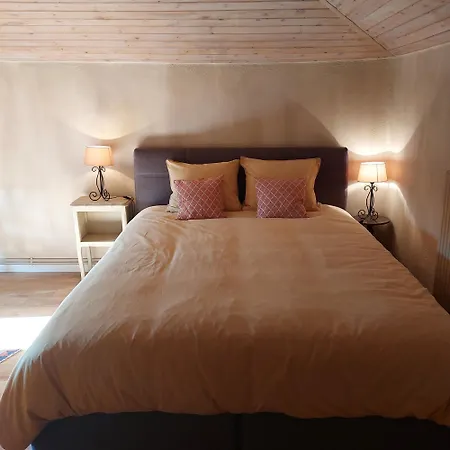 Frühstückspension La Rapiette 4*